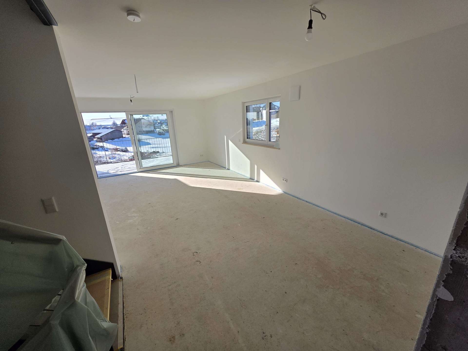 Wohnen und Esszimmer im EG