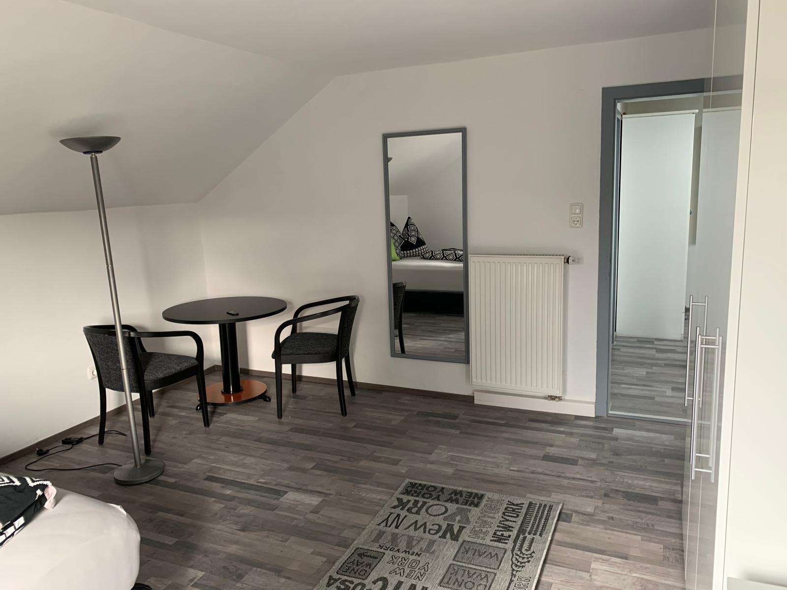 Schlafzimmer 3OG