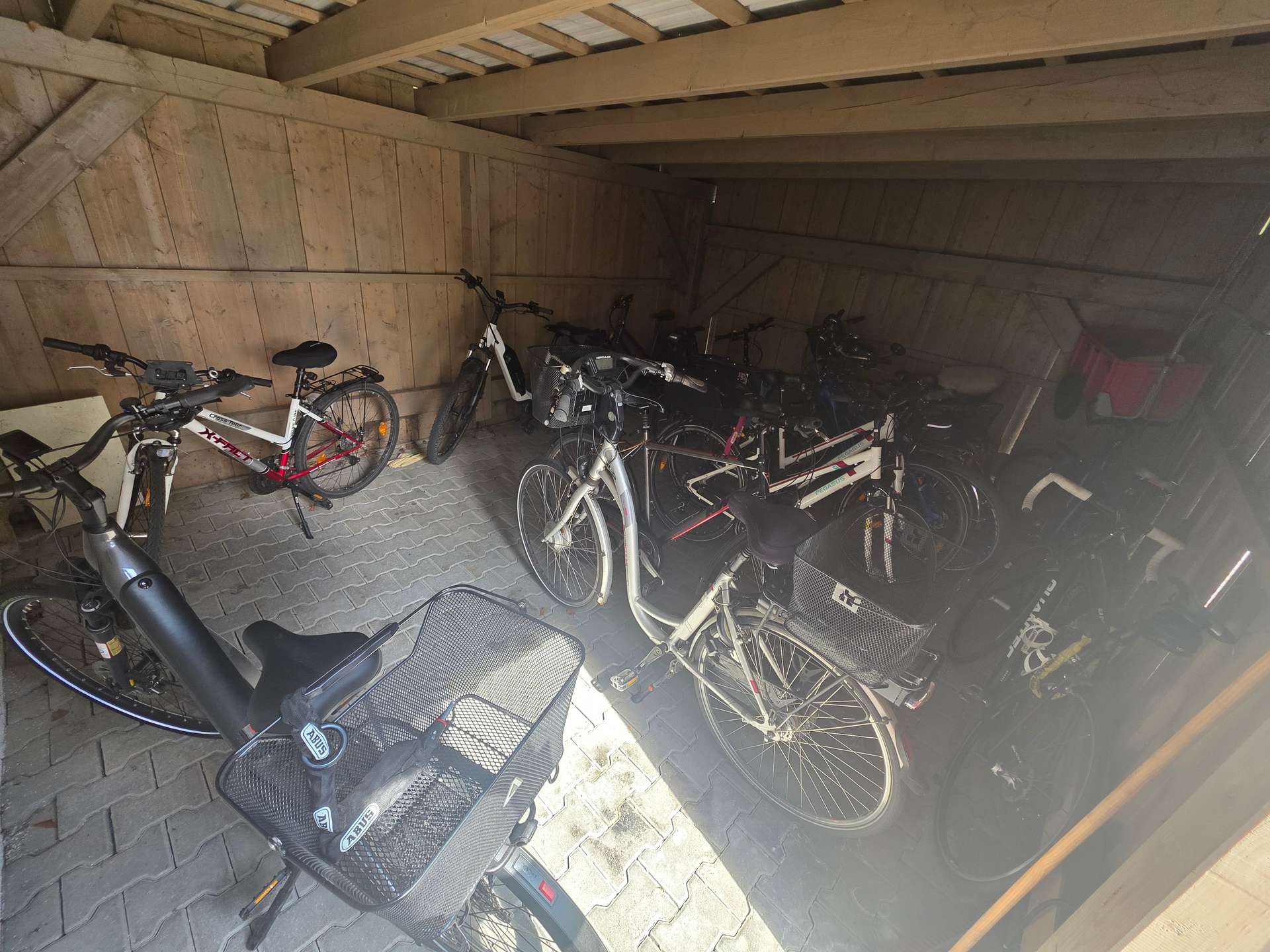 Fahrradschuppen